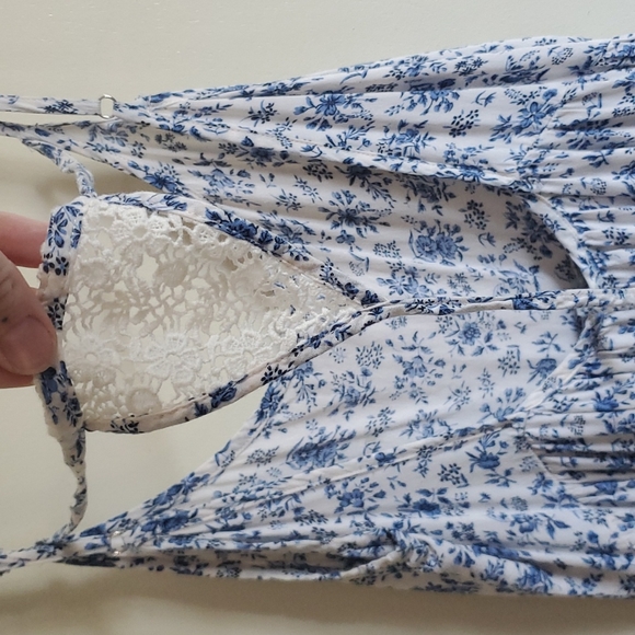 Beautiful sun dress - Picture 5 of 6